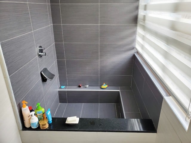 taipei apartment master bath